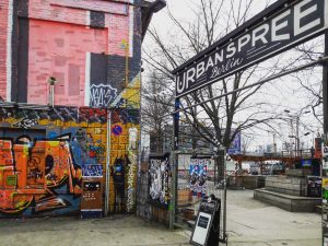la Urban Spree è una galleria d'arte contemporanea